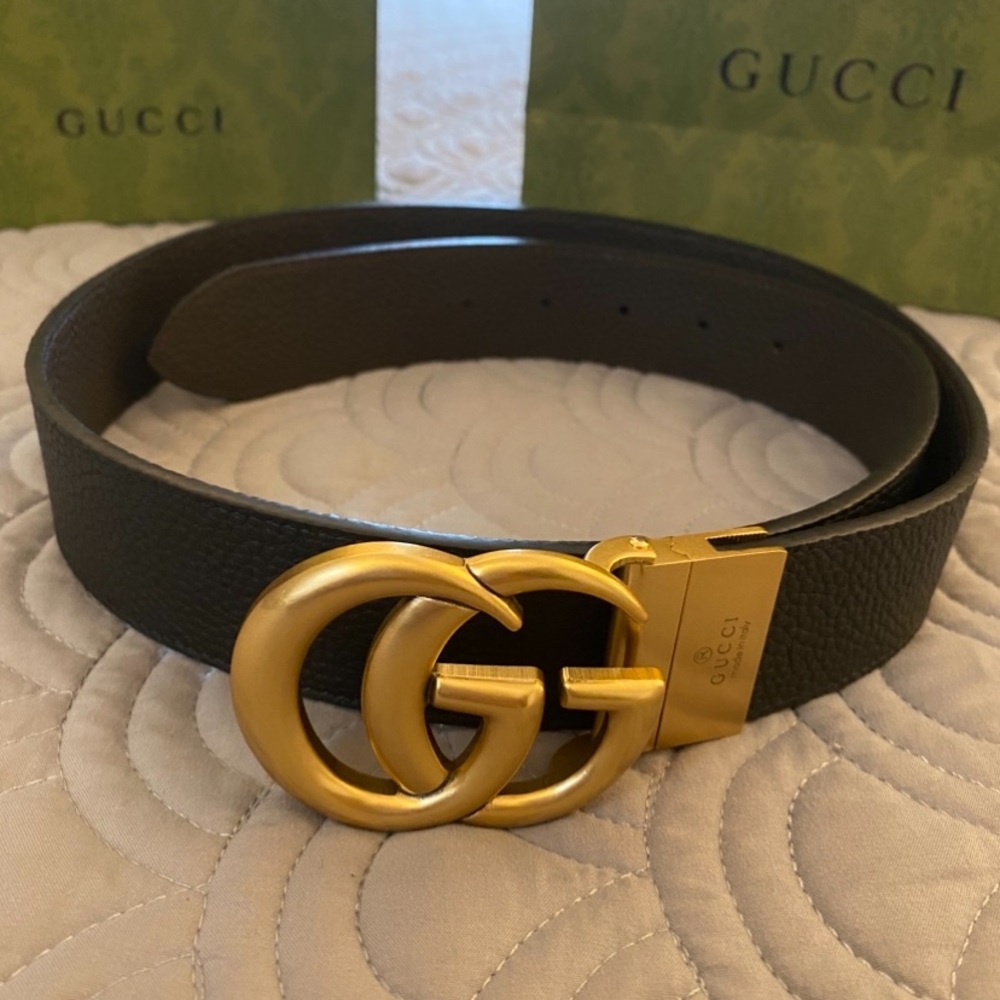 Gucci Black and Gold Reversible Leather Belt - Picture 5 of 8